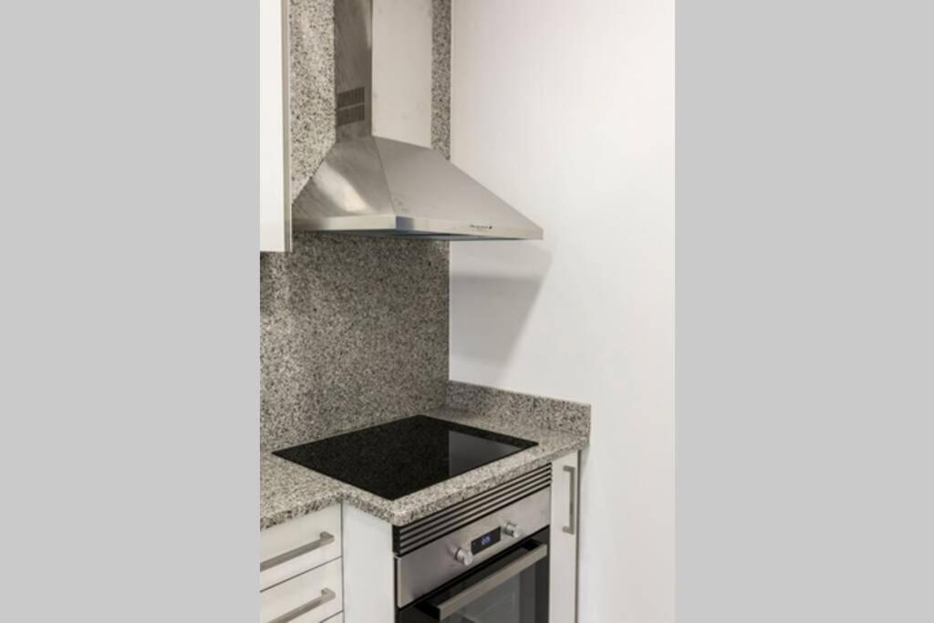 Remodeled Apartment In The City Center. 法鲁区 外观 照片