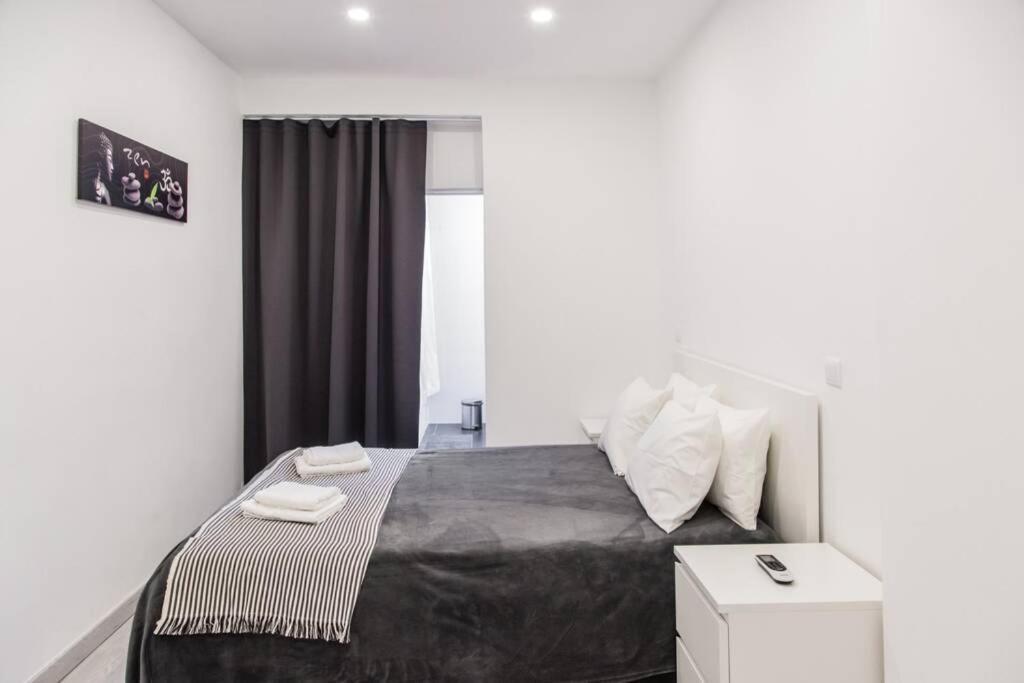 Remodeled Apartment In The City Center. 法鲁区 外观 照片